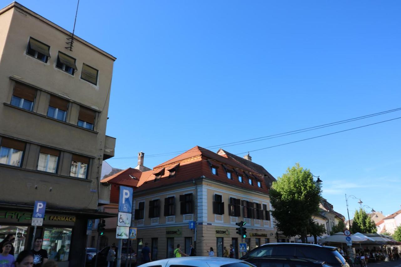 Moonlight Apartments Sibiu Buitenkant foto